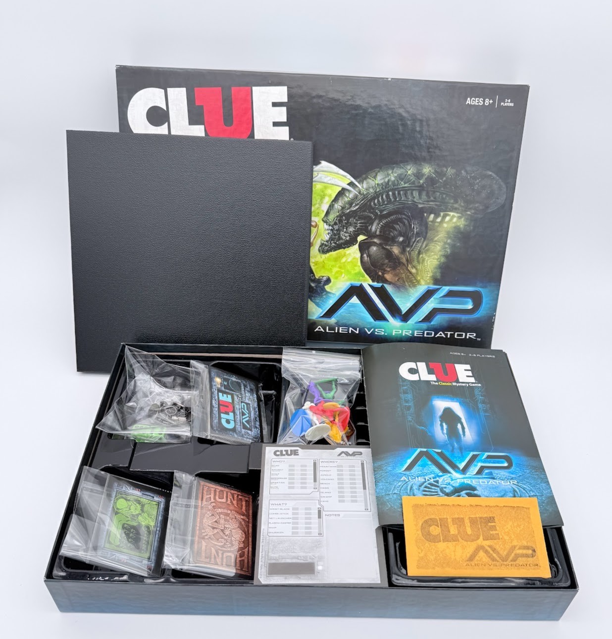 CLUE AVP ALIEN VS PREDATOR BOARD GAME SEALED Open Box NEW Hasbro 2016
