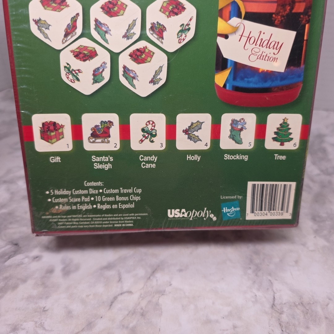 Yahtzee Holiday Edition Christmas Family Dice Game Hasbro USAopoly New Sealed