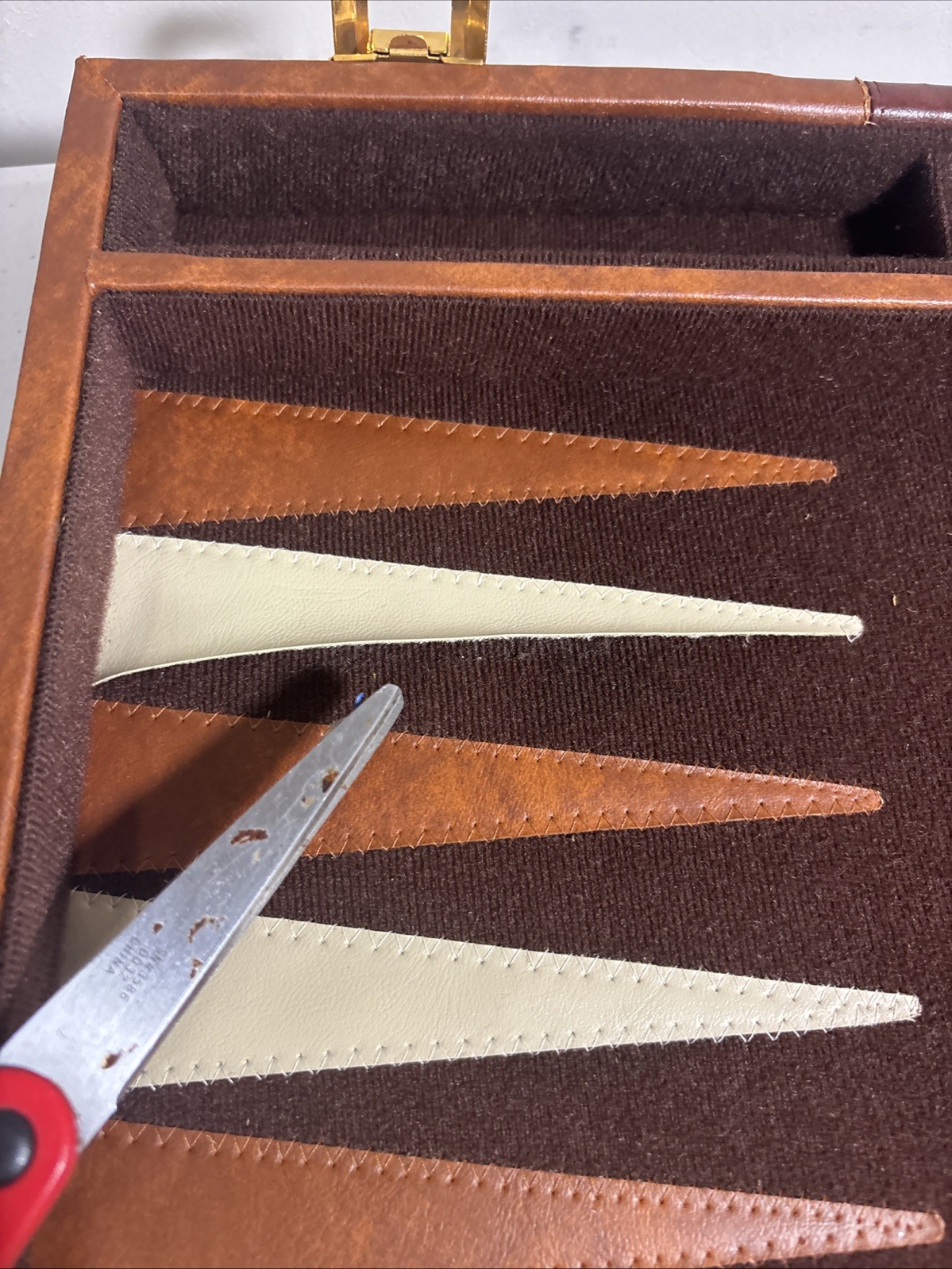 Vintage Backgammon Set faux Leather Case w/felt board Complete