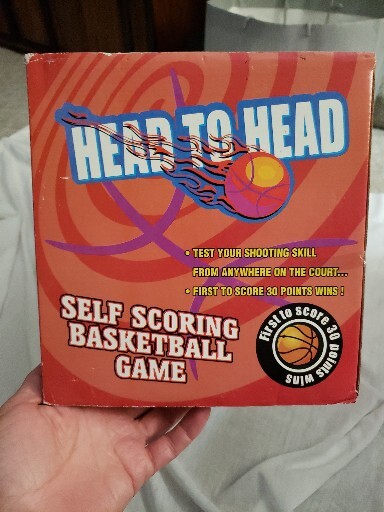 Head to Head Self Scoring Basketball Game NEW 2002 Blue Sky LTD New And Sealed