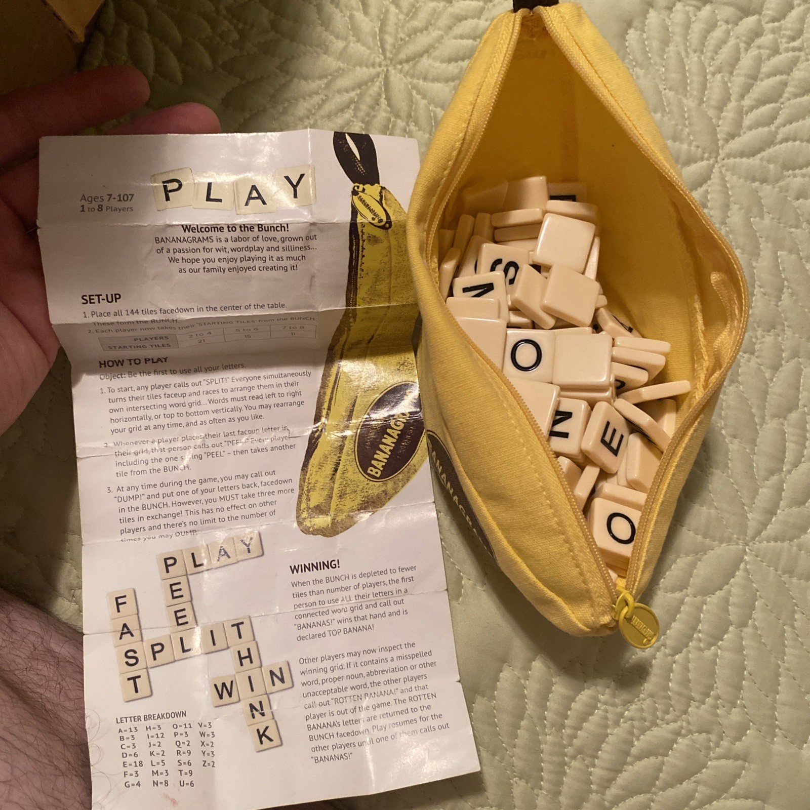Bananagrams Family Word Game Zippered Cloth Canvas Case 144 Letter Tiles Rules