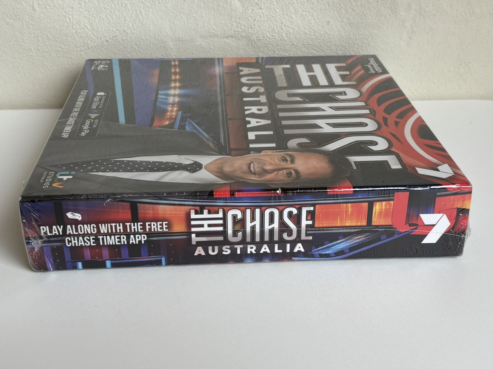 THE CHASE AUSTRALIA BOARD GAME NEW SEALED