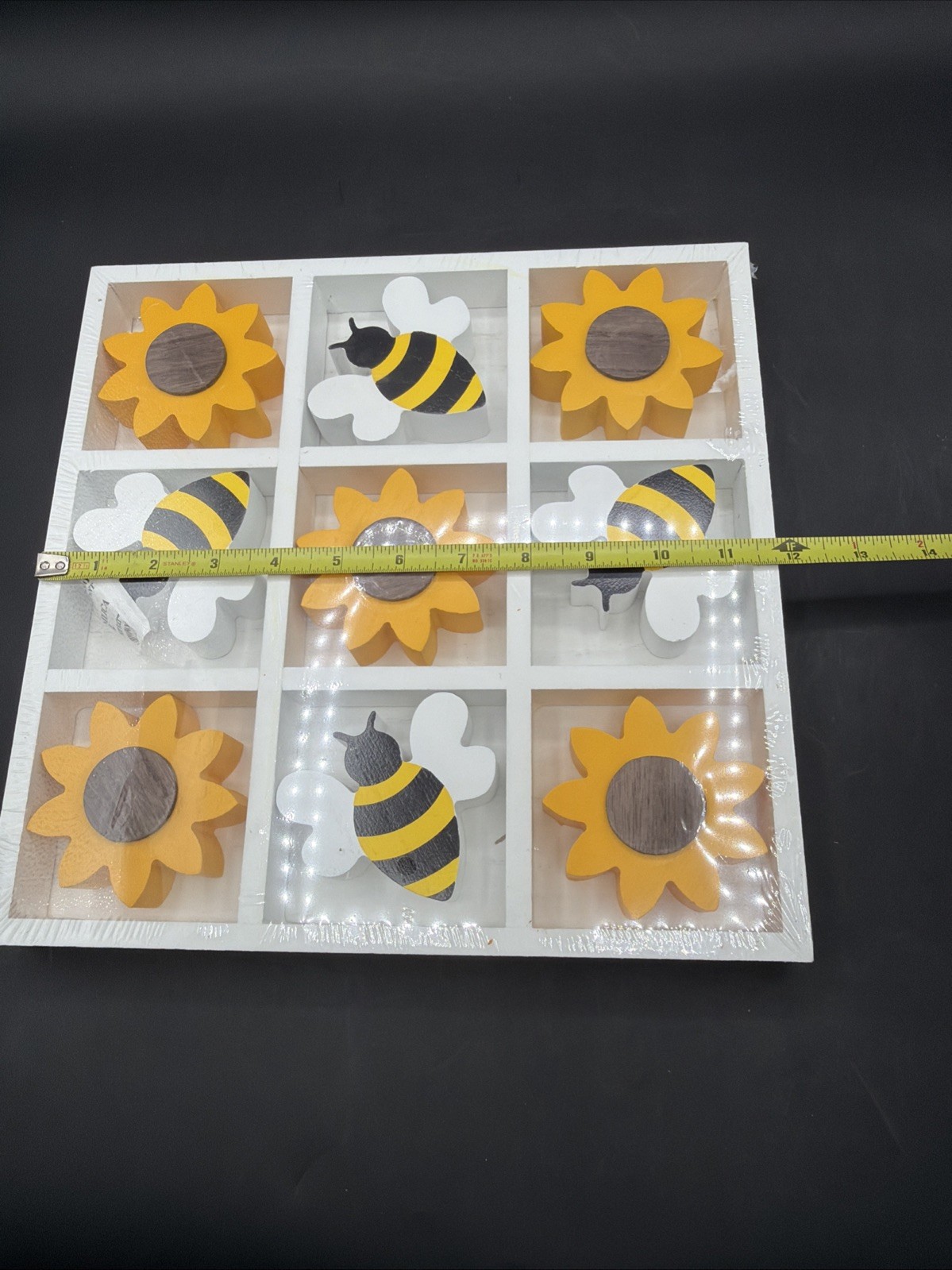 Wooden White Bee & Sunflower Tic Tac Toe Game or Charming Home Decor – NEW