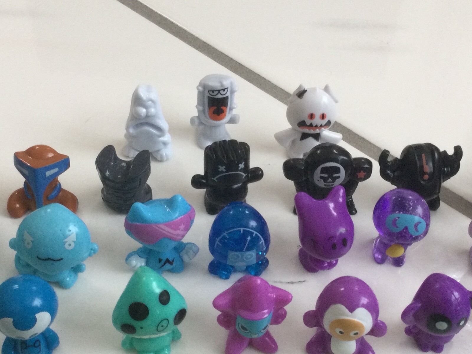 Large Lot of 148 Vintage GoGo’s Crazy Bones Mini Figurines GoGos