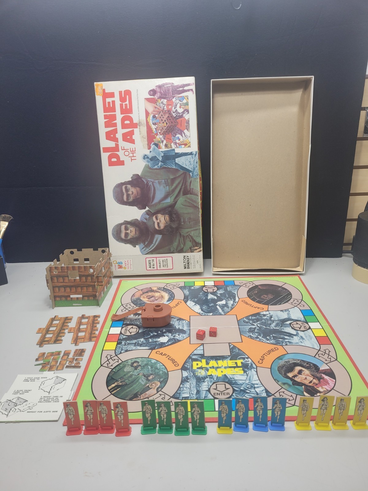 Vtg 1974 Planet of the Apes Board Game #4426 Milton Bradley Used NEAR COMPLETE!