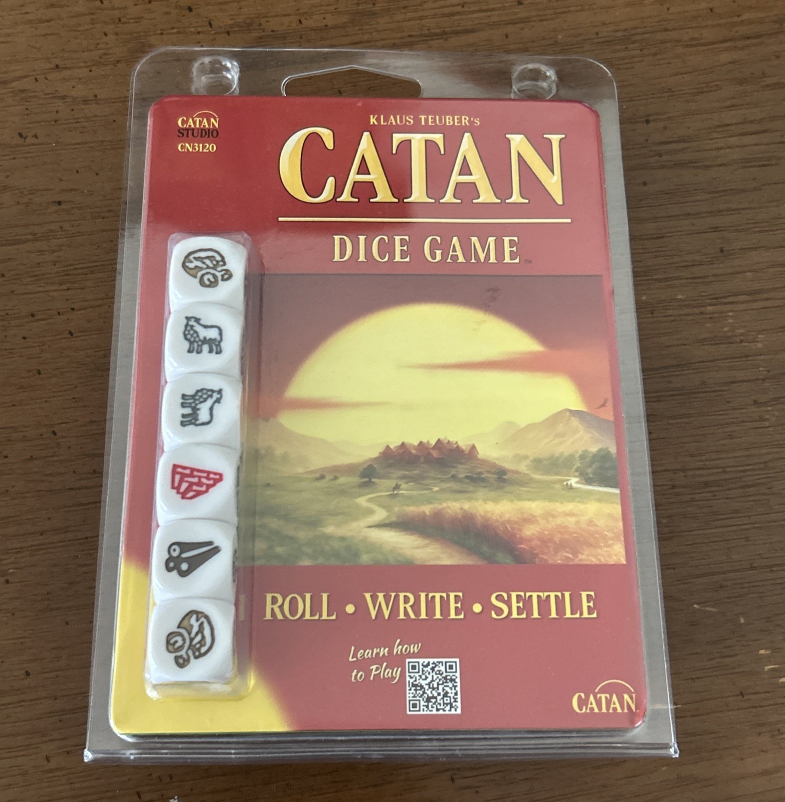 Catan Dice Game Clamshell Edition Catan Studios CN3120 Settlers Family NEW