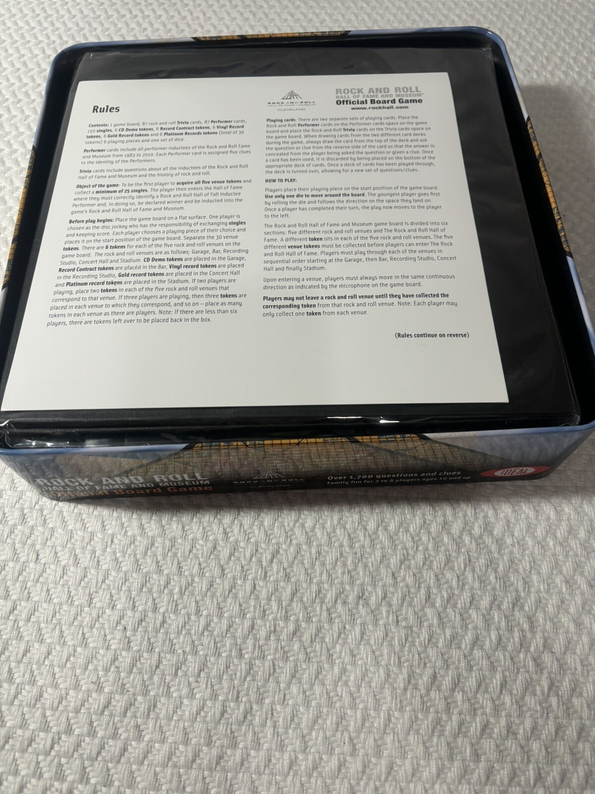 ROCK and ROLL Hall Of Fame and Museum Official Board Game – NEW OPEN BOX Family