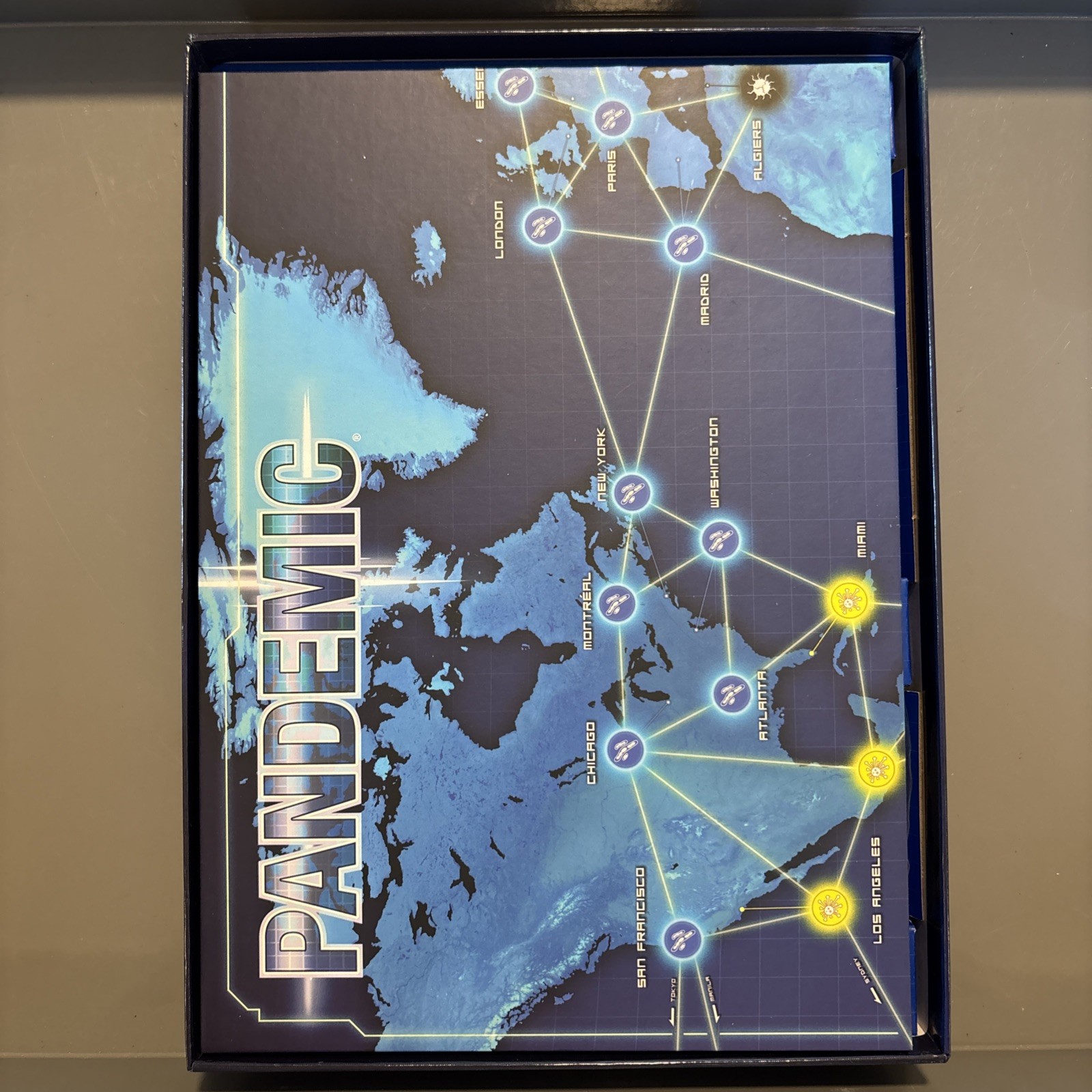 Pandemic Board Game 100% Complete by Matt Leacock 2013 Z-Man Games Save Humanity