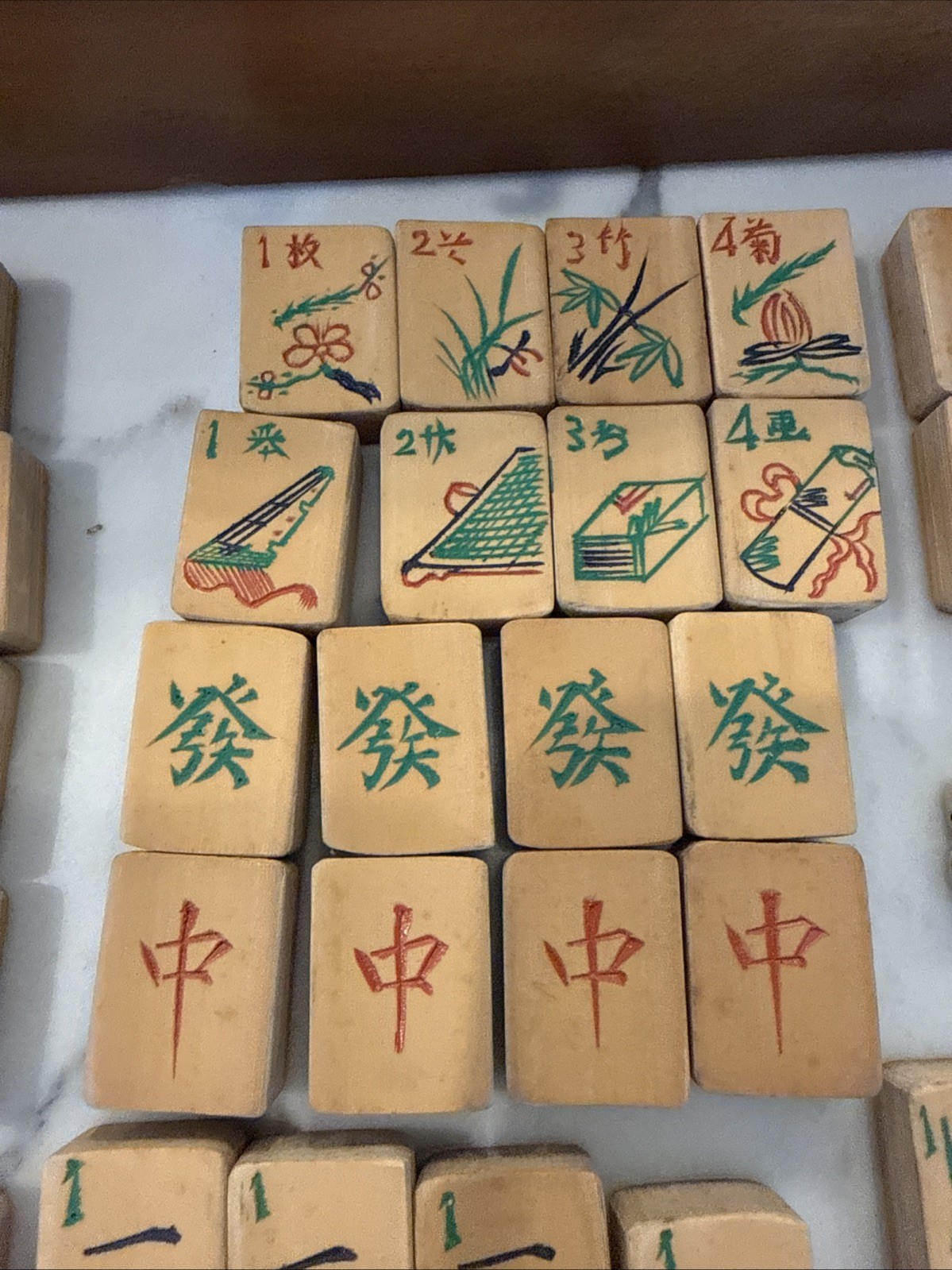 Vintage Chinese Mahjong Set Dragon Carved Wood Box Bamboo 147 Tiles Sticks Dice