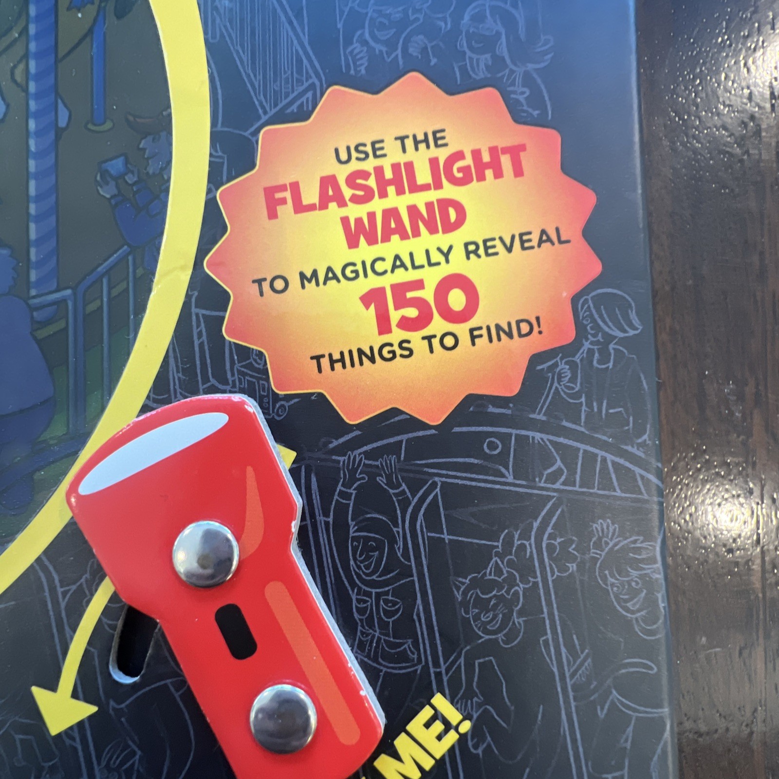 Highlights Hidden Pictures Board Game Flashlight Search Pre Owned