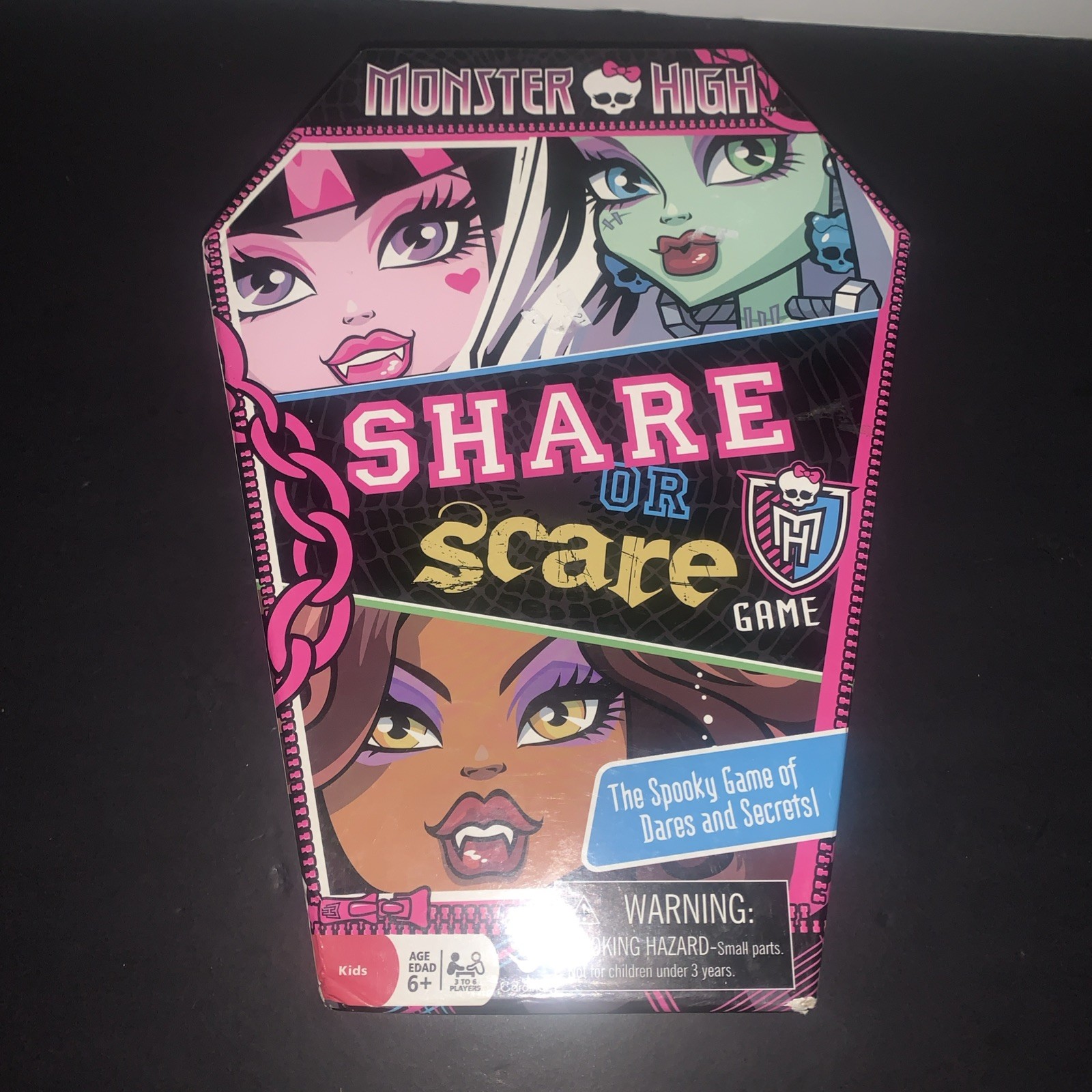 Monster High SHARE OR SCARE Board Game Spooky Game Of Dares and Secrets Ages 6+
