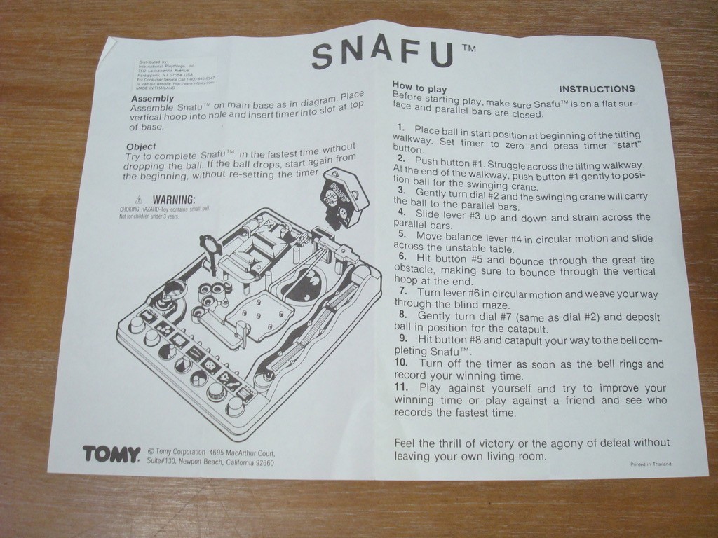 VTG 1991 Snafu Tomy Screwball Scramble Run Yourself Ragged Marble Maze 2 Marbles
