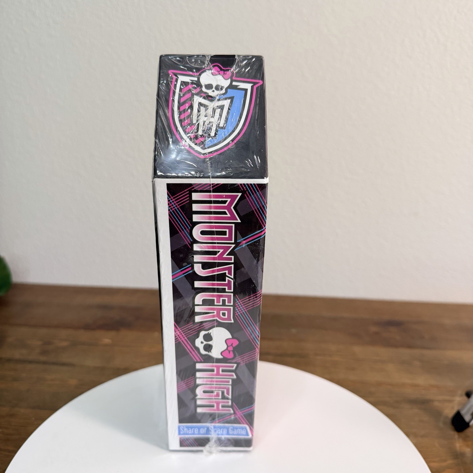 Monster High Share or Scare Game the spooky fun game of dares and secret