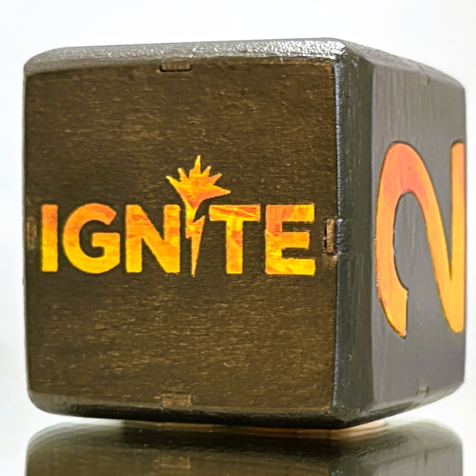 IGNITE – Spark Strategic Fire – Backgammon Doubling Cube 36mm