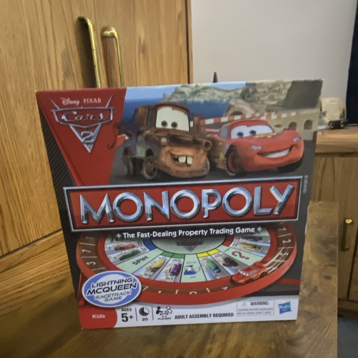 Hasbro Monopoly Disney Pixar Cars 2 Lightning McQueen Racetrack Game