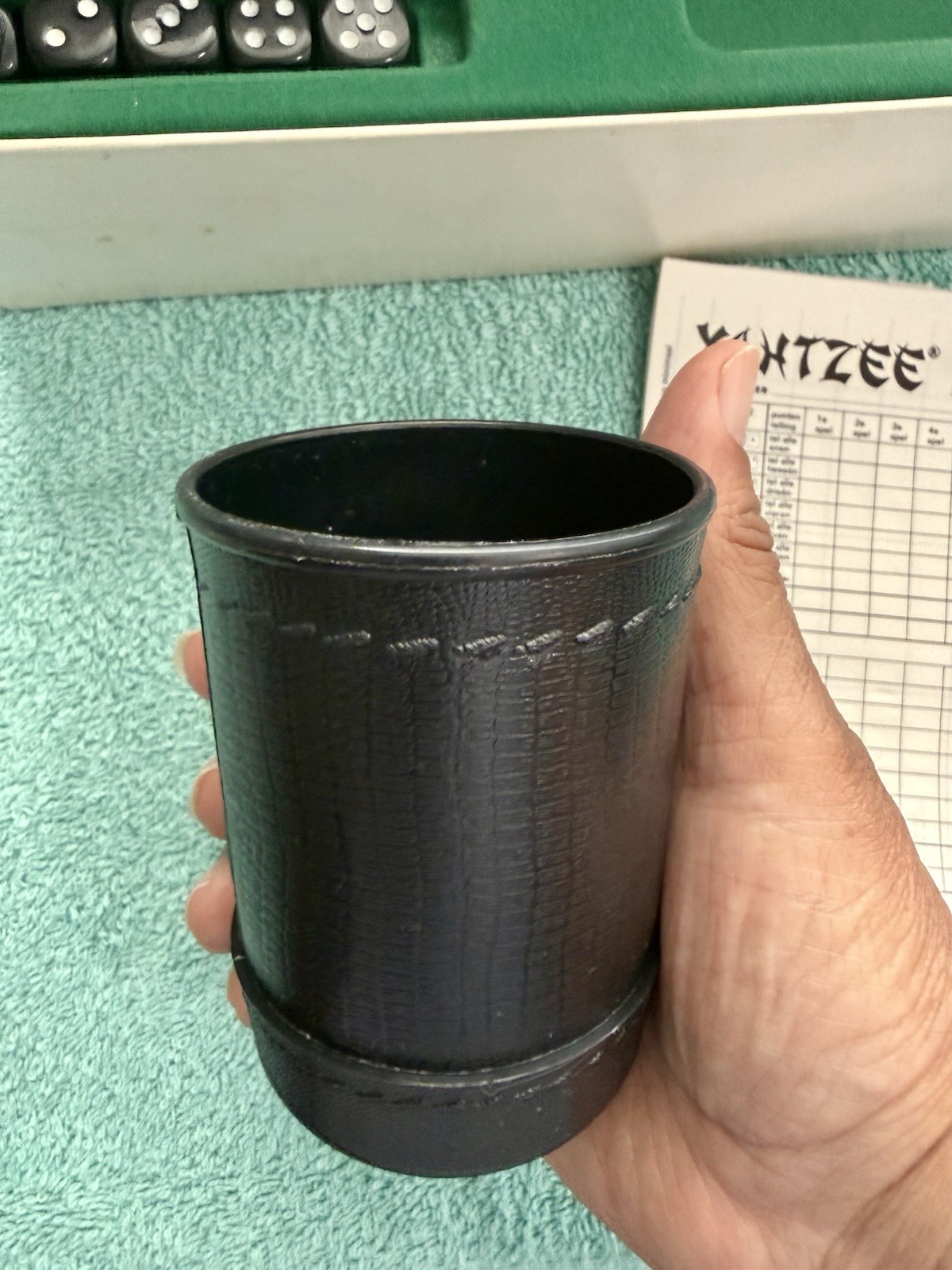 Vintage 1976 Dutch YAHTZEE Game E.S. Lowe dice and cup. – Unused Score Sheets.