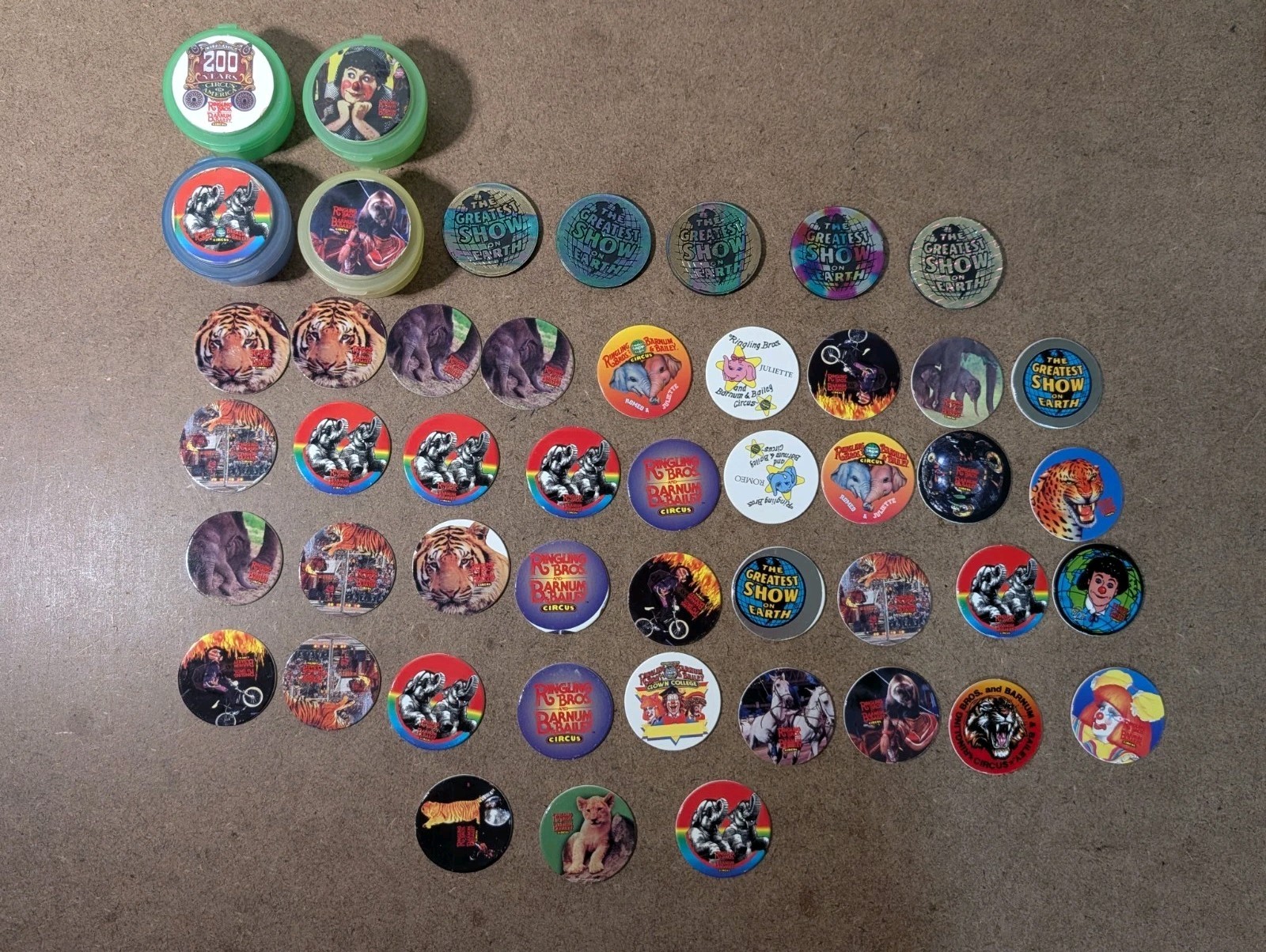 Lot 44 RINGLING BROS AND BARNUM & BAILEY POGS 39 Pogs 5 Slammers 4 Cases