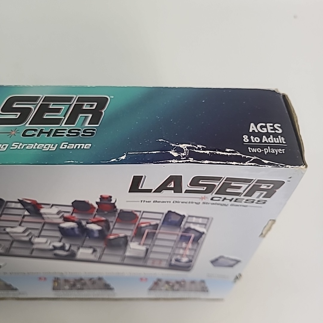 2017 ThinkFun Laser Chess Game Beam Directing Strategy Game