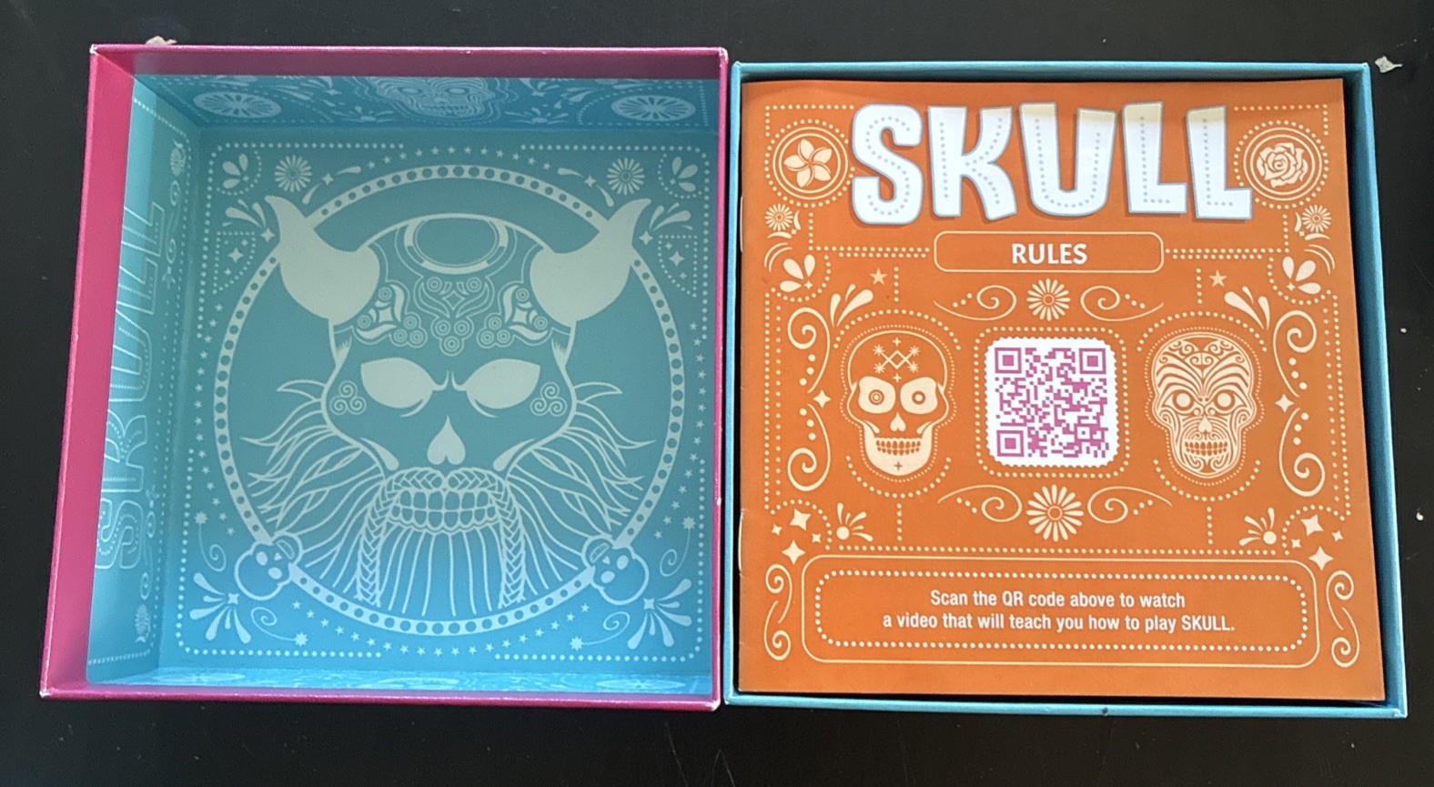 Skull Place, Bid, Bluff Card Game Space Cowboys Made In Poland SCSK02EN COMPLETE