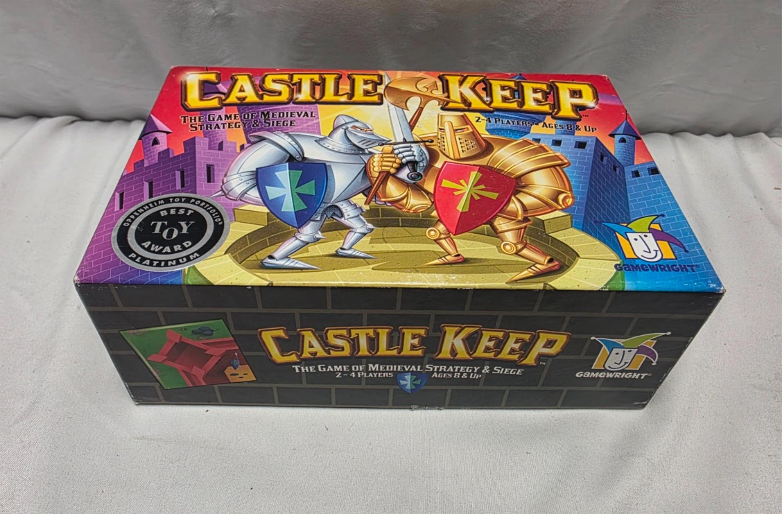 2006 Castle Keep Game of Medieval Strategy & Siege by Gamewright Complete