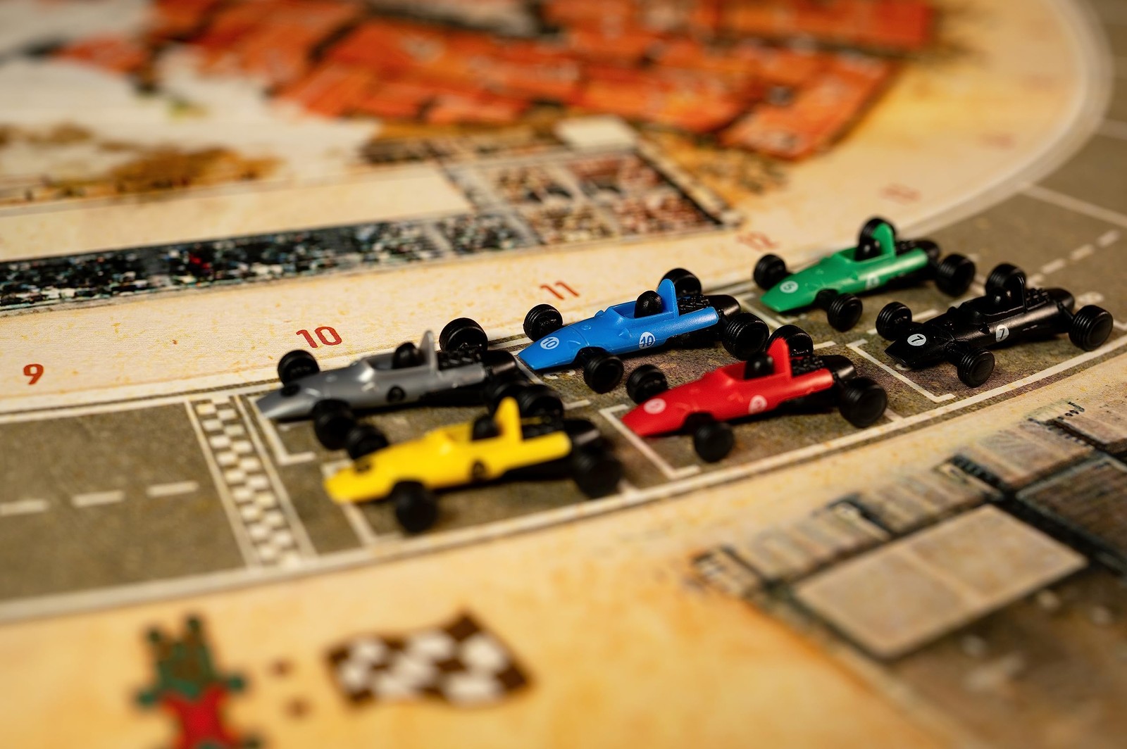 Asmodee HEAT: Pedal to the Metal Board Game – Intense One Size, Multicolor