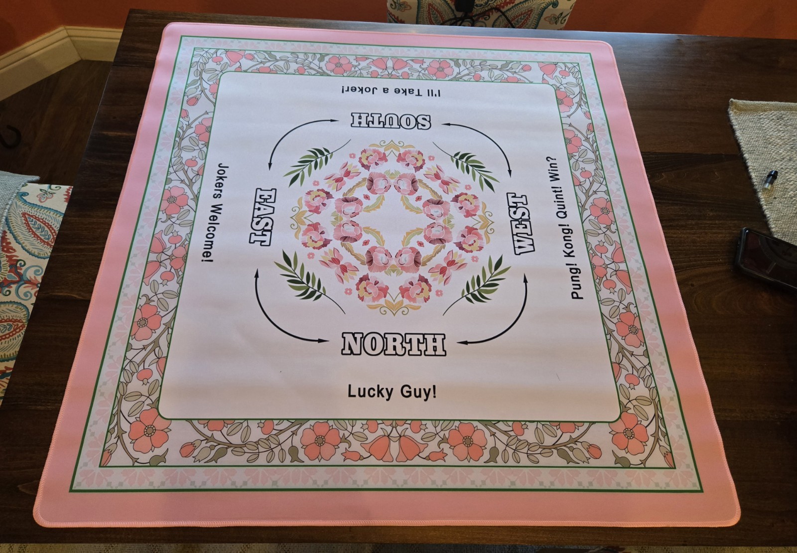 MAHJONG MAT WITH CARRYING CASE BRAND NEW PINK