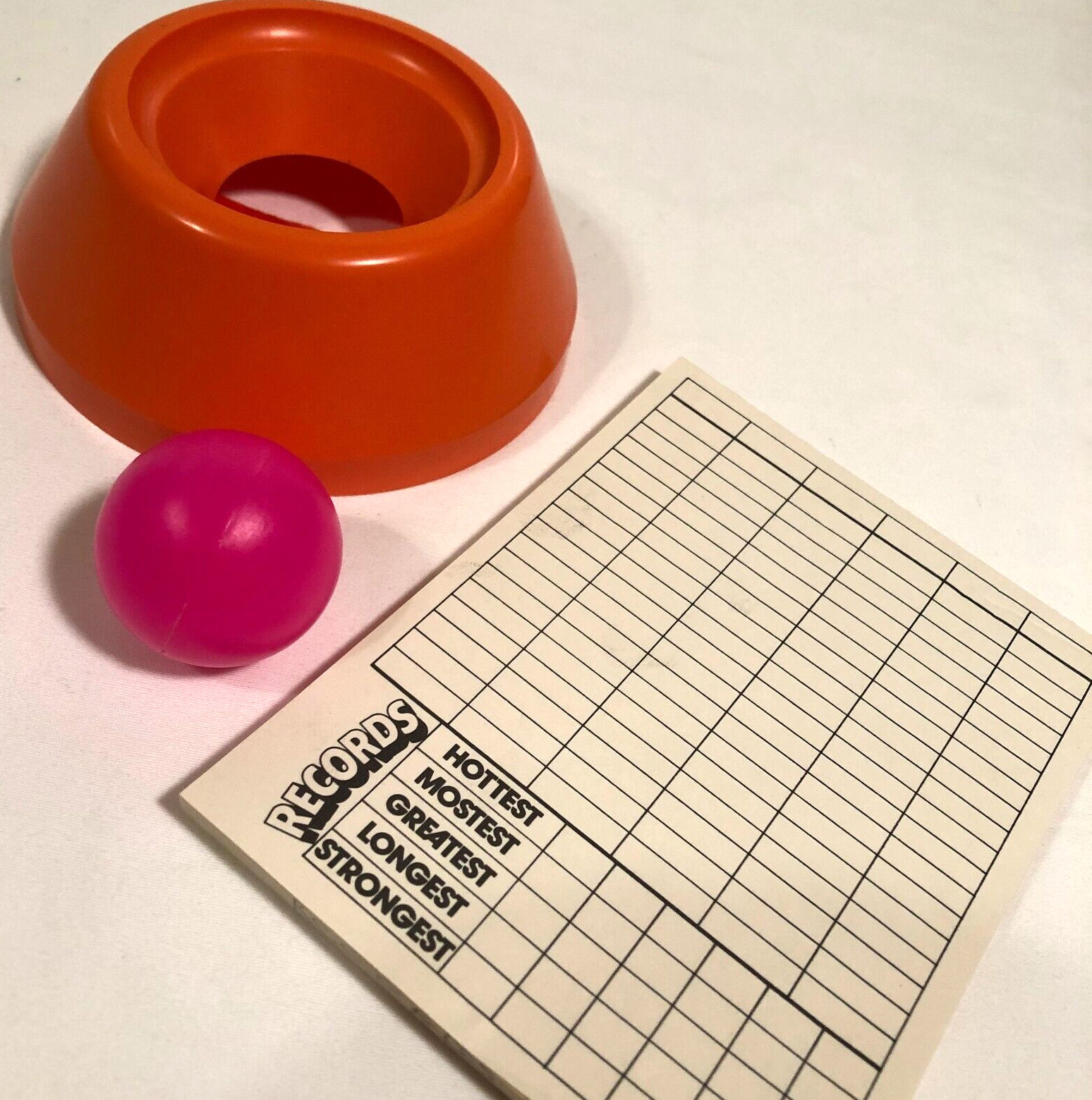 Guinness Game of World Records 1975 VTG Parker Brothers #75 Sterling Publishing