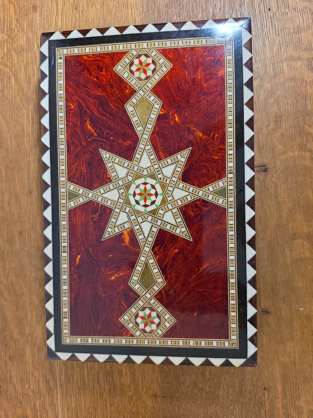 Beautiful Backgammon – Marquetry Hinged Case Wood Inlays No pieces