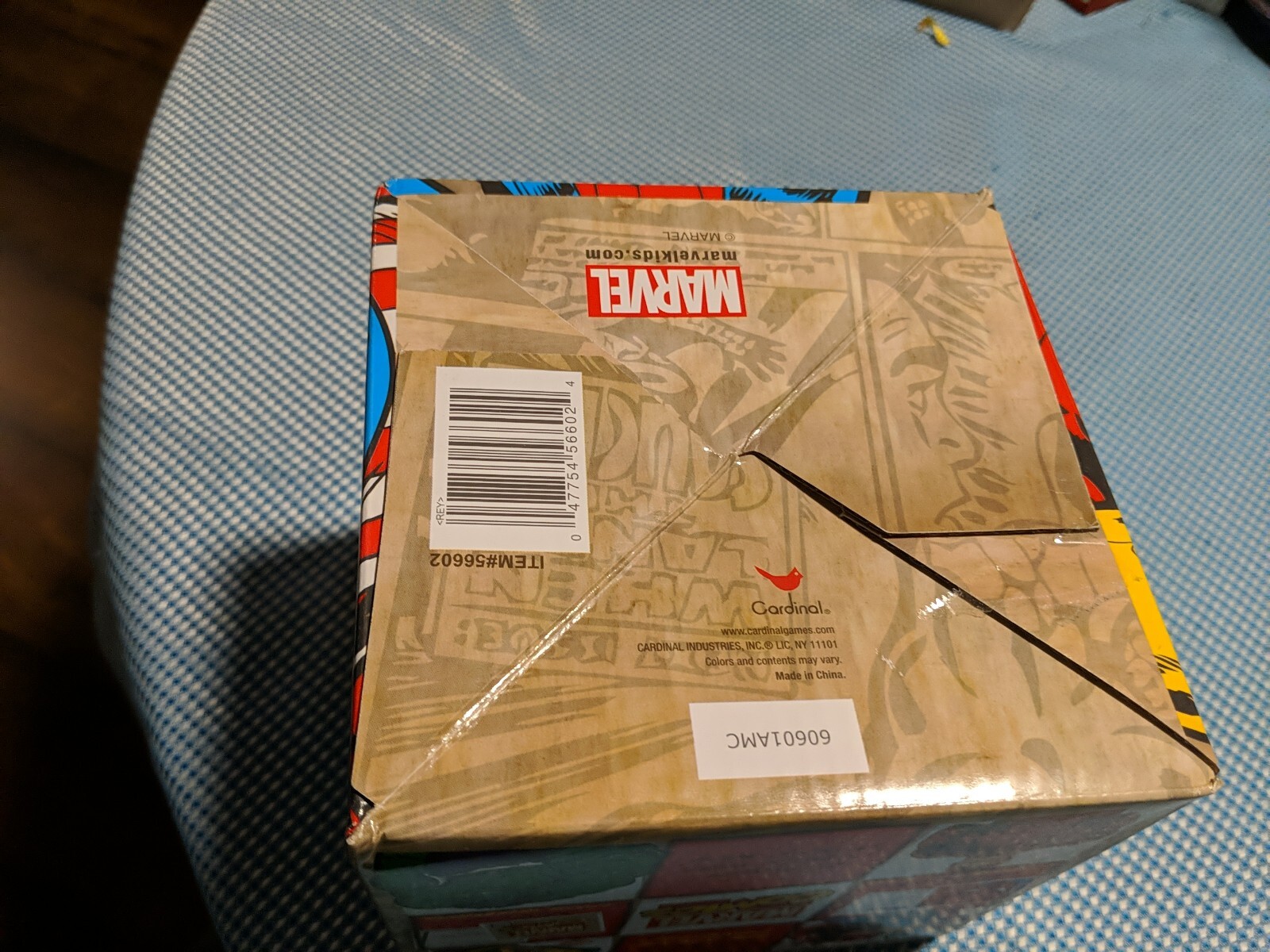 MARVEL Comics Trivia Box Game Cardinal Avengers Spider Man Captain America Thor