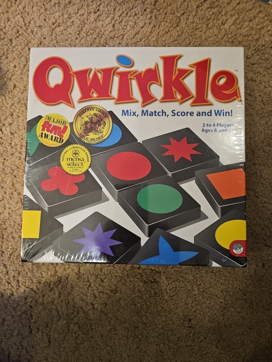 NEW Qwirkle Board Game 2010 NOS In Wrapper