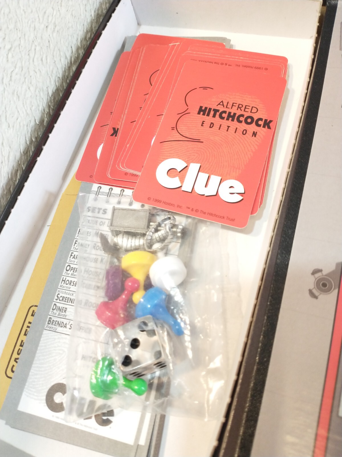 Clue Game Alfred Hitchcock Edition USAOPOLY 1999 USAoploy 100% Complete A21