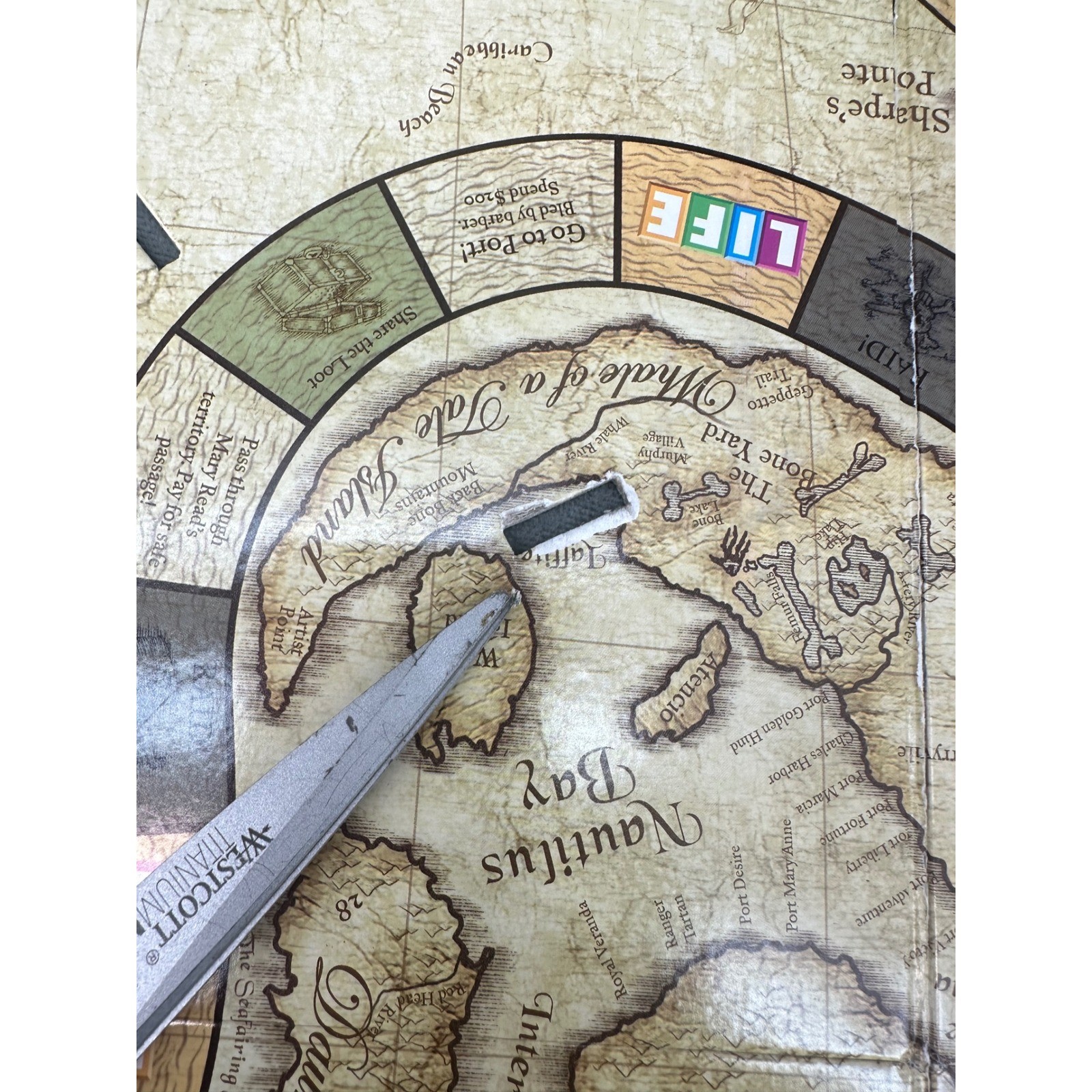 Life Pirates of the Caribbean Edition Board Game Theme Park Collector Tin