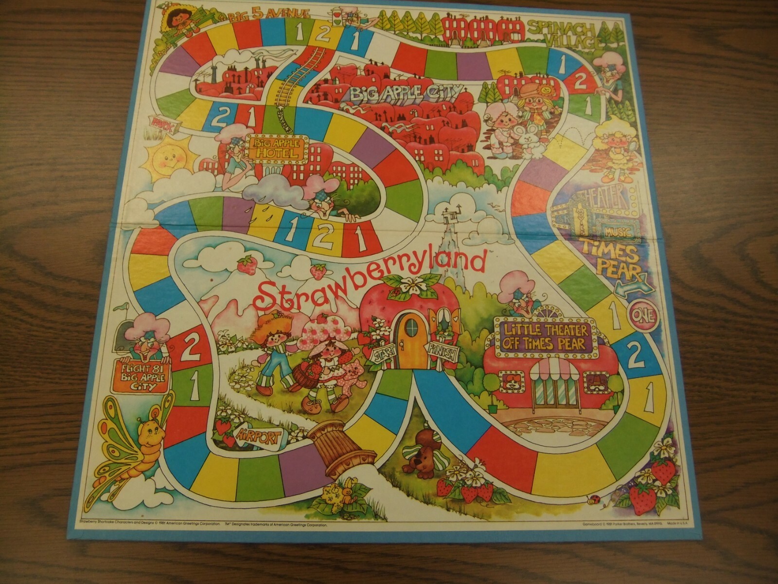 Strawberry Shortcake BOARD LOT Housewarming Surprise 1983 Big Apple Board Game