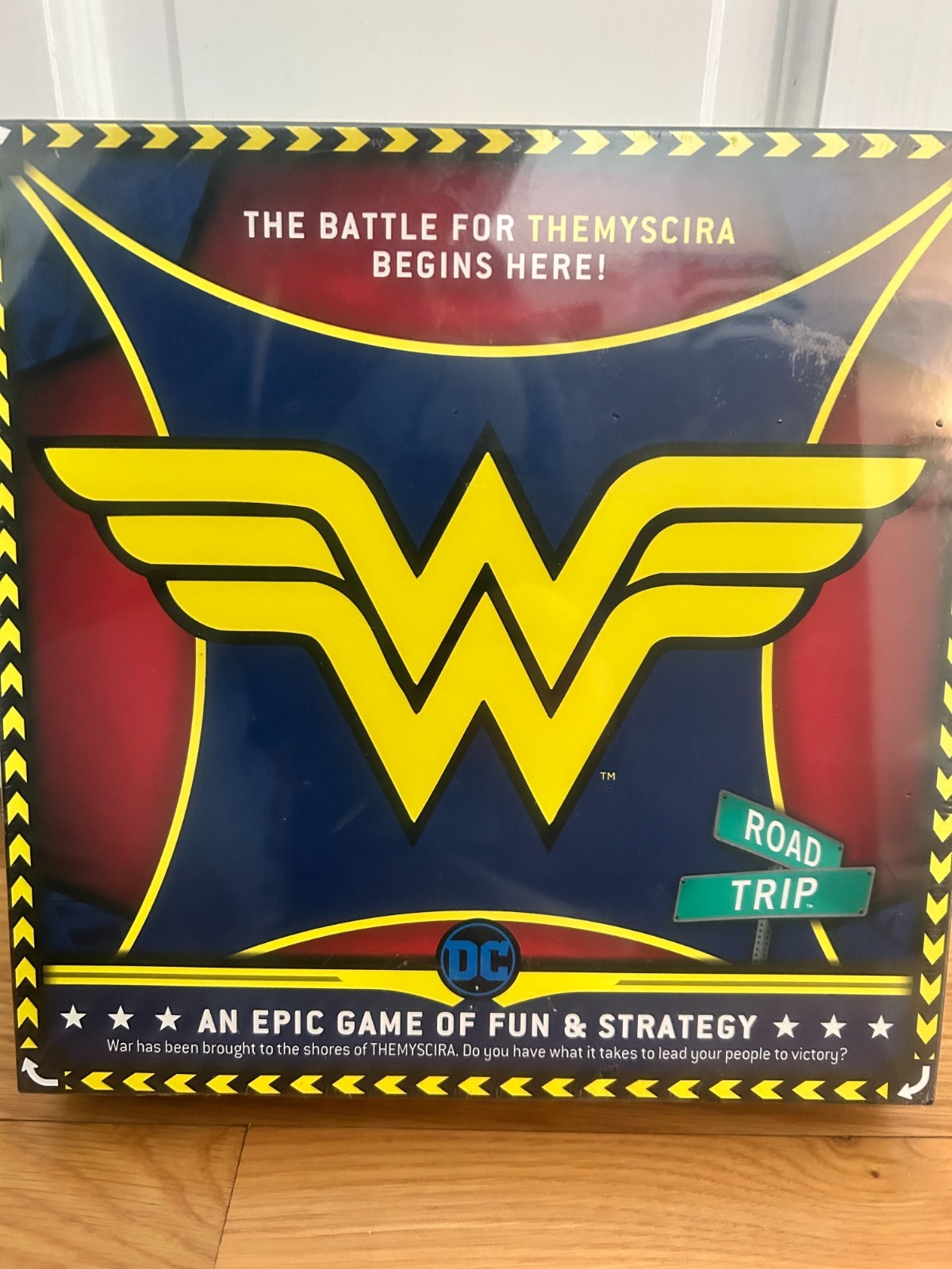 DC Comics Wonder Woman The Battle For THEMYSCIRA Board Game
