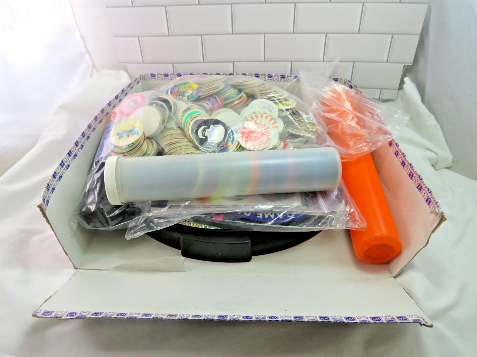 Vintage POG The Game 100% Authentic World POG Federation w/ Extra POGs Boxed