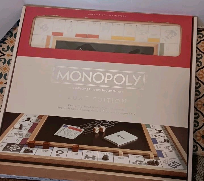 Monopoly Luxe Edition Maple Wood Cabinet Luxury Premium Game Board