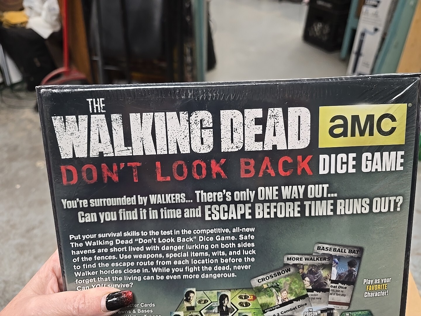 AMC’s The Walking Dead Don’t Look Back Dice Game – NEW – Cryptozoic Game Night