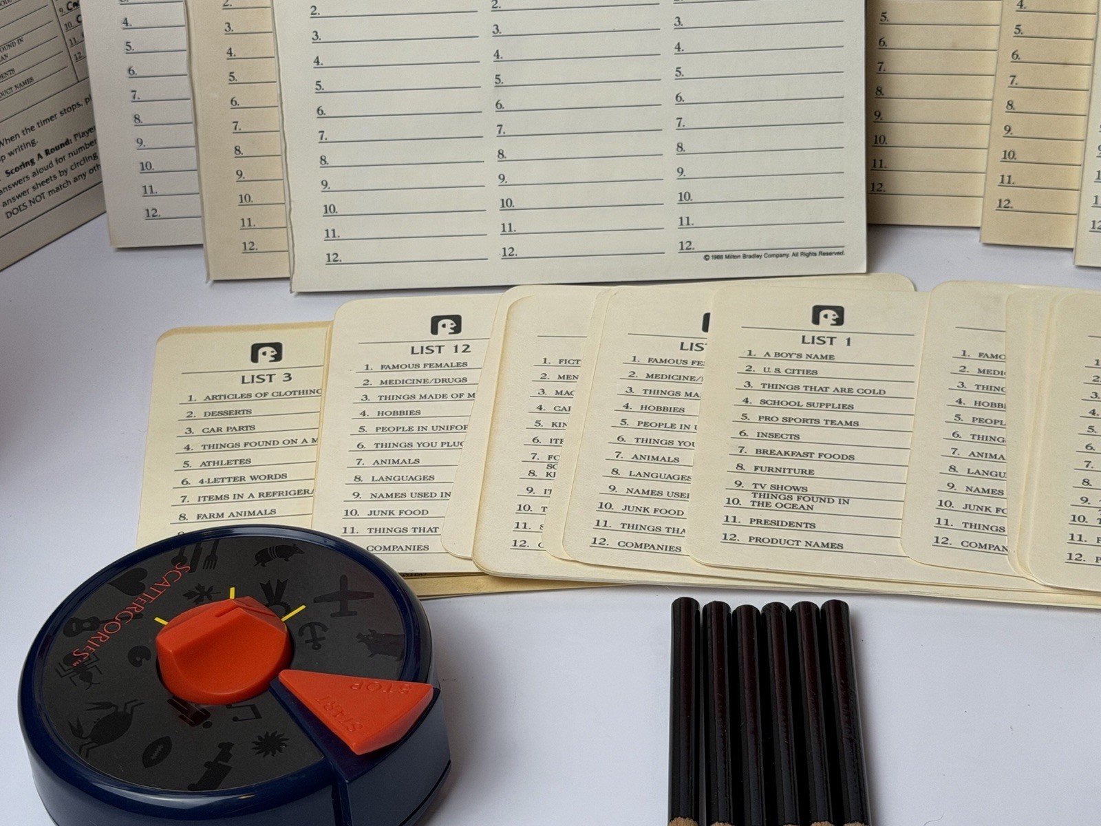 The Game Of Scattergories 1988 COMPLETE – Milton Bradley