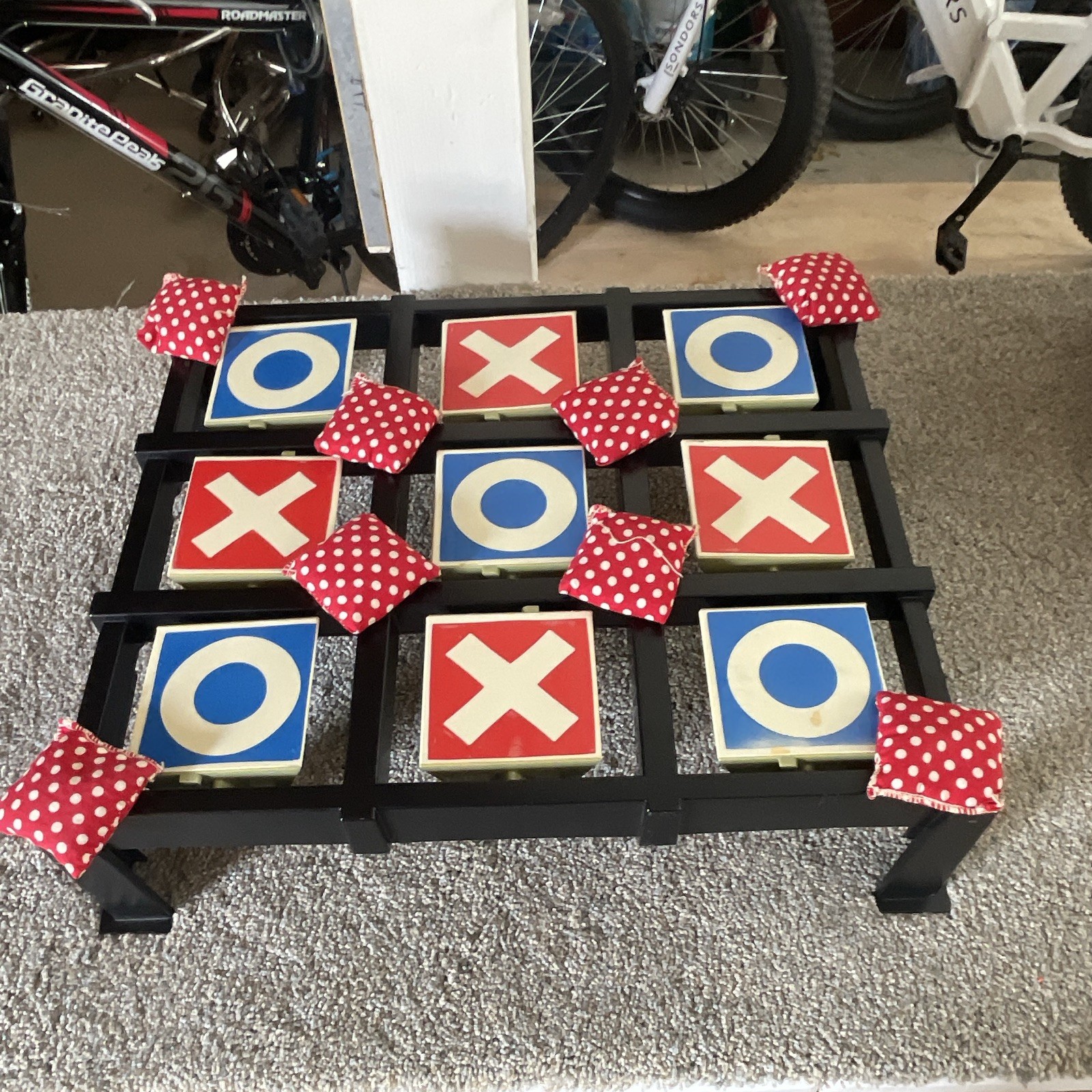 Ideal Toss Across Vintage Tic-Tac-Toe Game 2 Players Ages 6+ 1969 MPN 2112-1