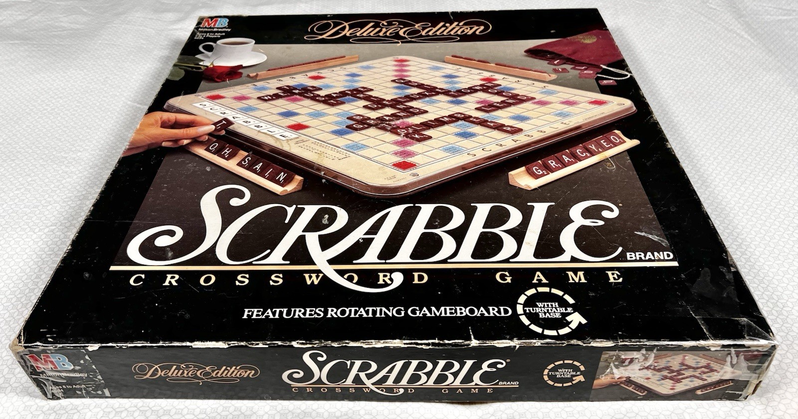 1989 Deluxe Scrabble Crossword Game Rotating Turntable Complete 100 Tiles MB