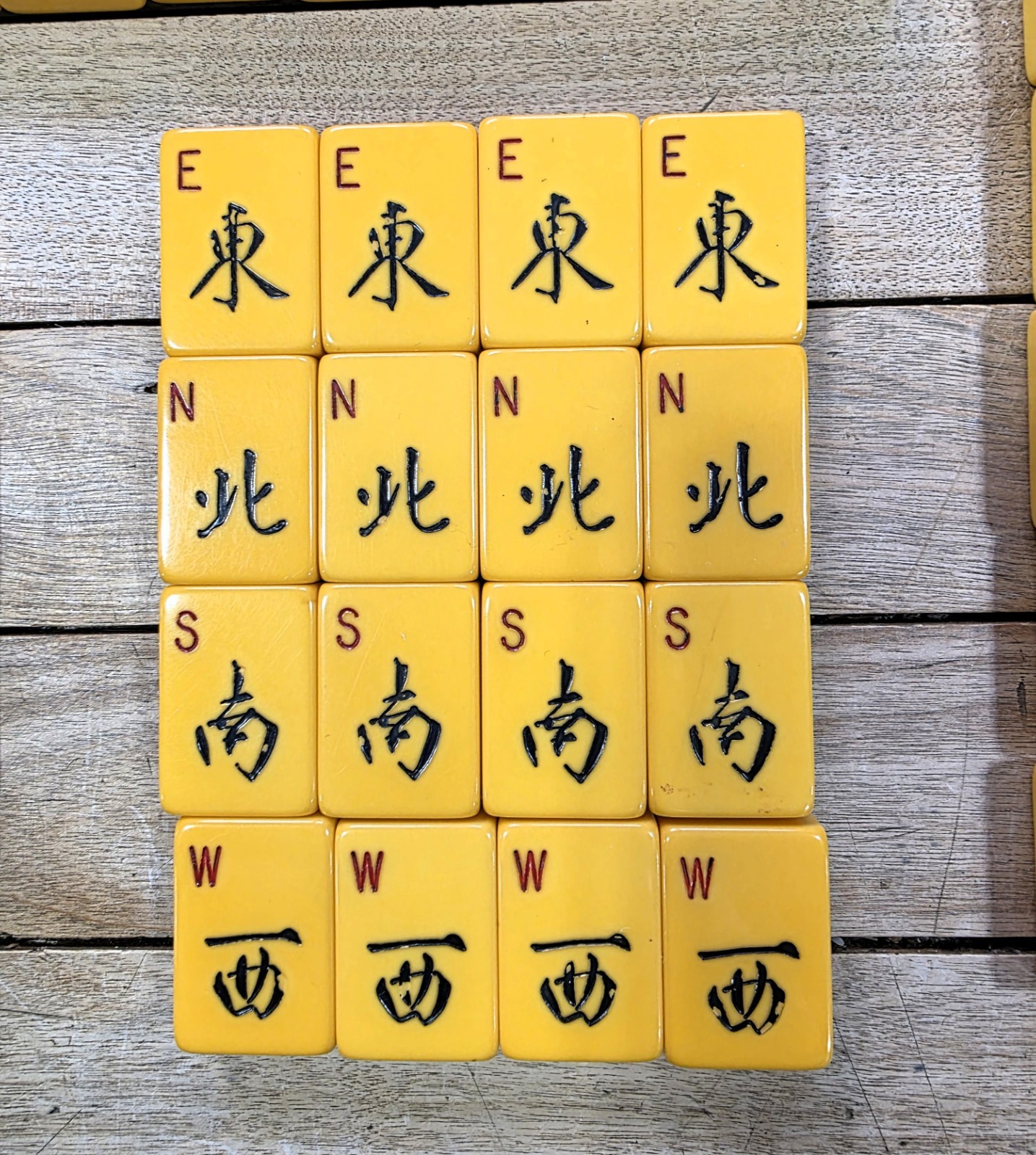 Vintage Cardinal Mahjong Set 144 Bakelite Tiles 4 Trays Rare Outstanding set!