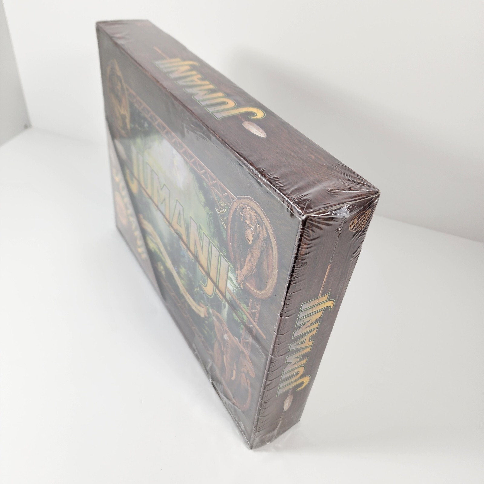 Jumanji Gameboard 2021 Spin Master in Real Wooden Box NEW Sealed 2-4 Players