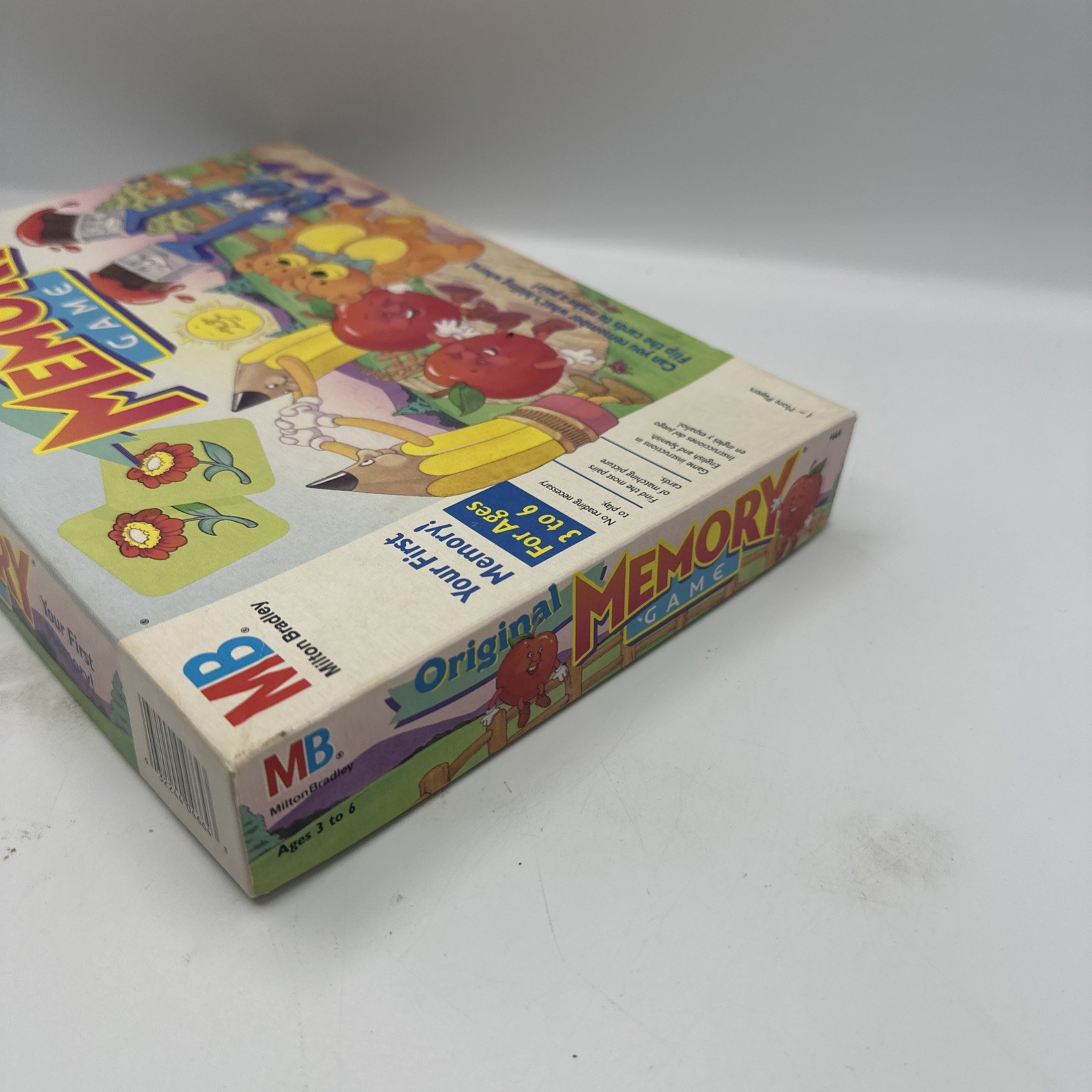 Milton Bradley Original Memory Game Vintage Kids Game 1994 No Trey