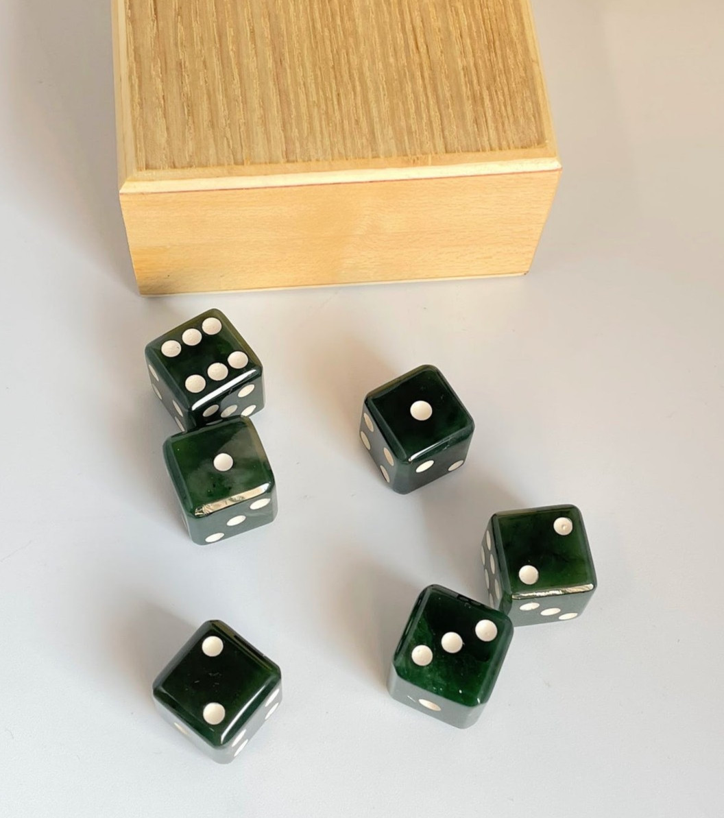 Boxed Set of 6 Genuine Natural Canadian Nephrite Jade 15mm Dice