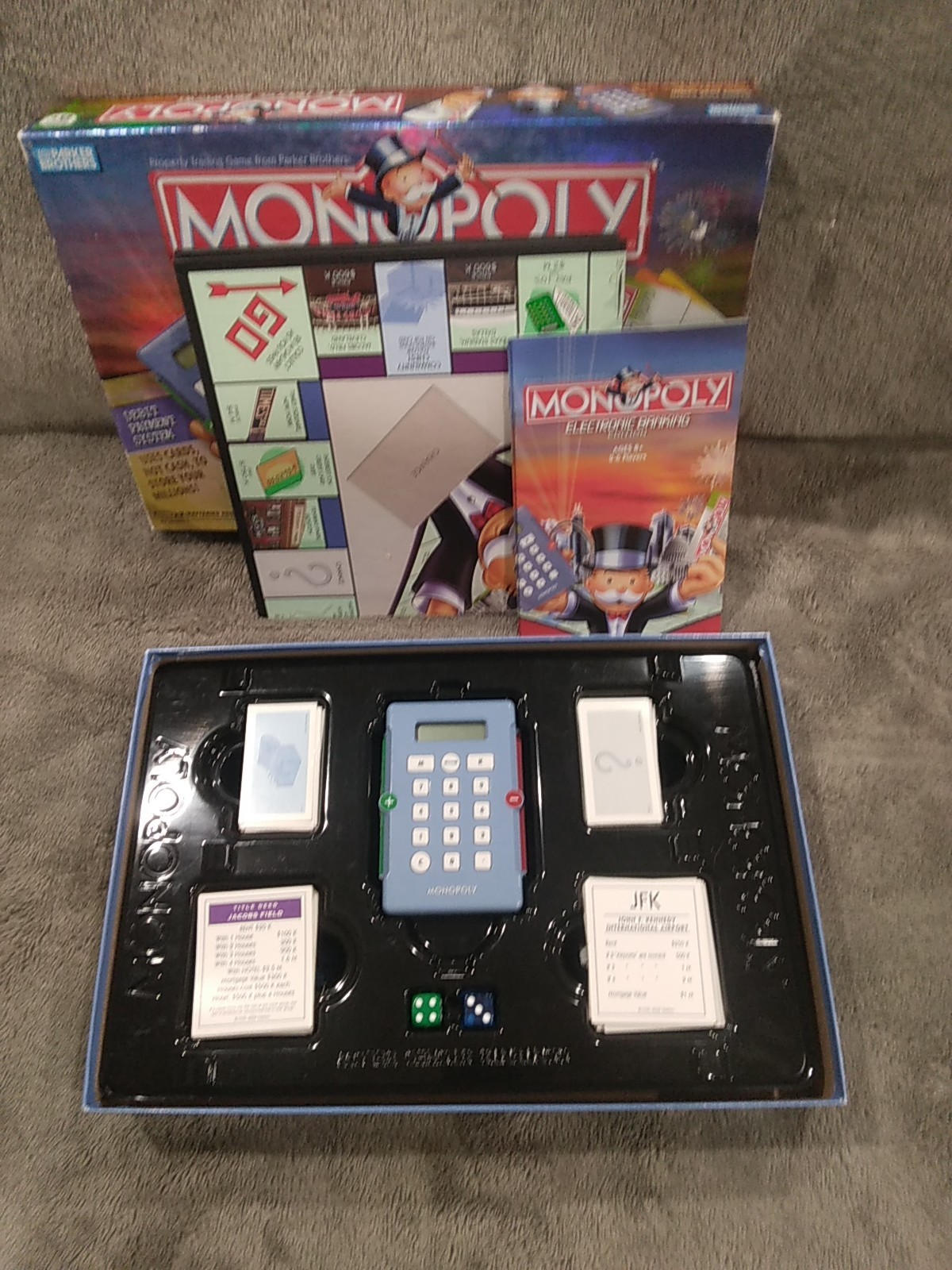 Monopoly Electronic Banking Edition 2007 Parker Brothers Board Game READ!