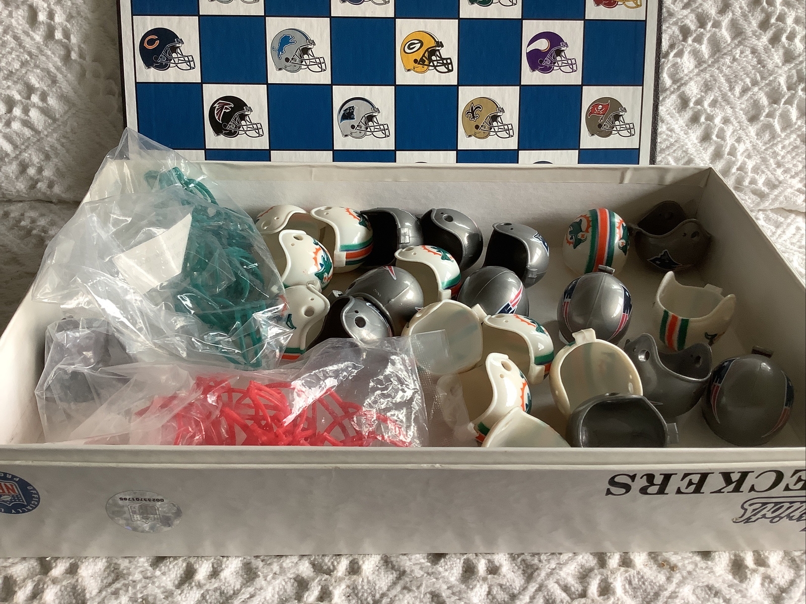 New England Patriots Checkers Set VS Miami Dolphins – 1993 Edition
