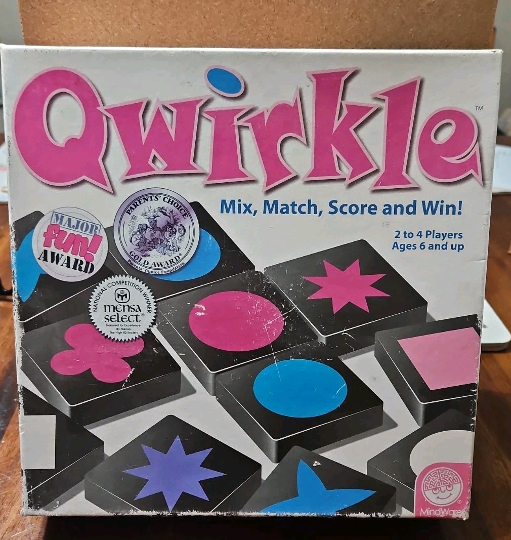 Qwirkle Game 2010 COMPLETE in Box Mindware Excellent Used Condition