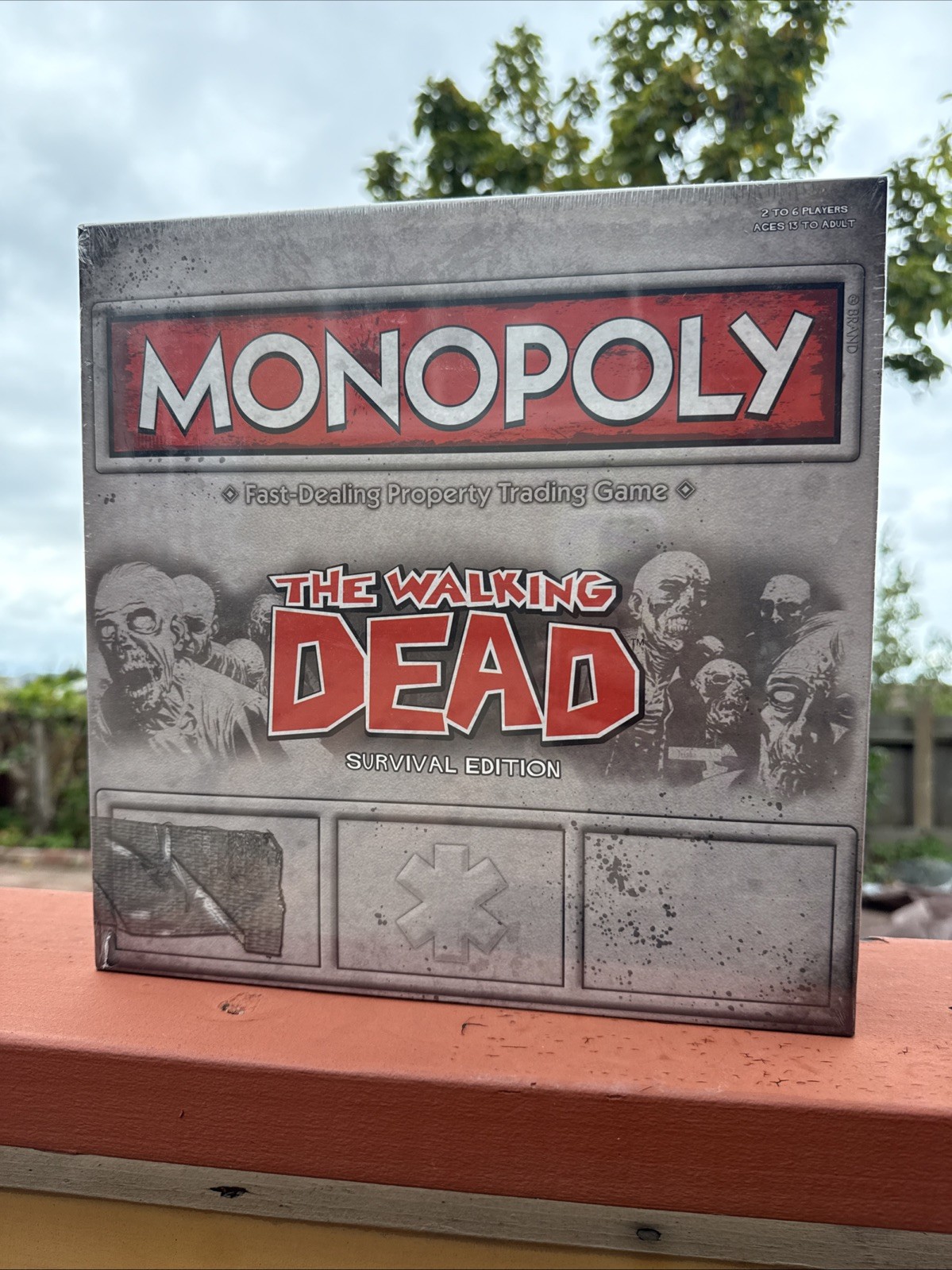 Monopoly The Walking Dead Board Game – APR132229