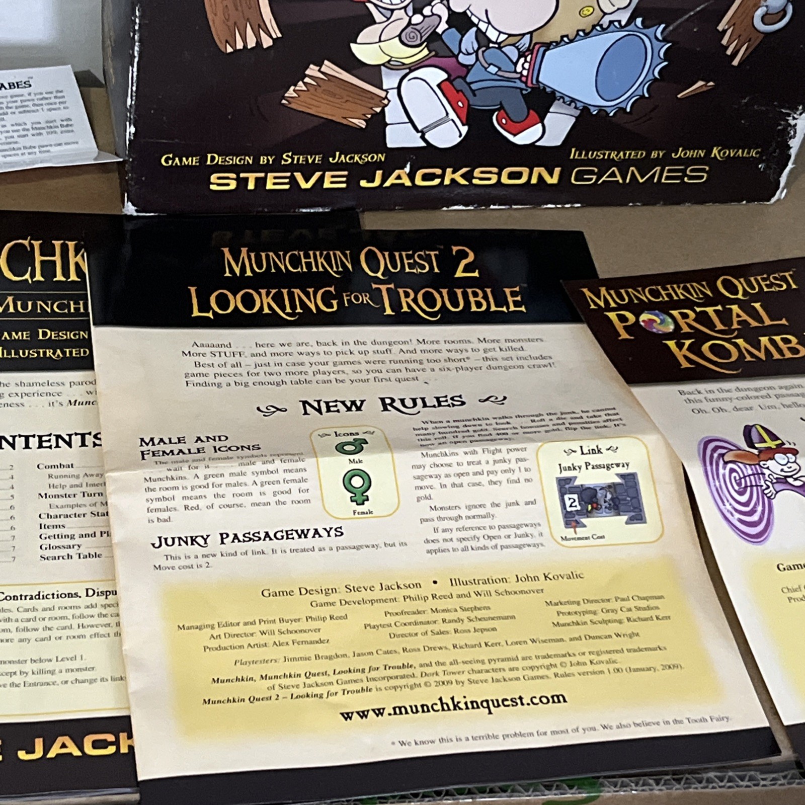 4 In 1 Munchkin Quest + Portal Kombat + Looking For Trouble & Zombies Expansions