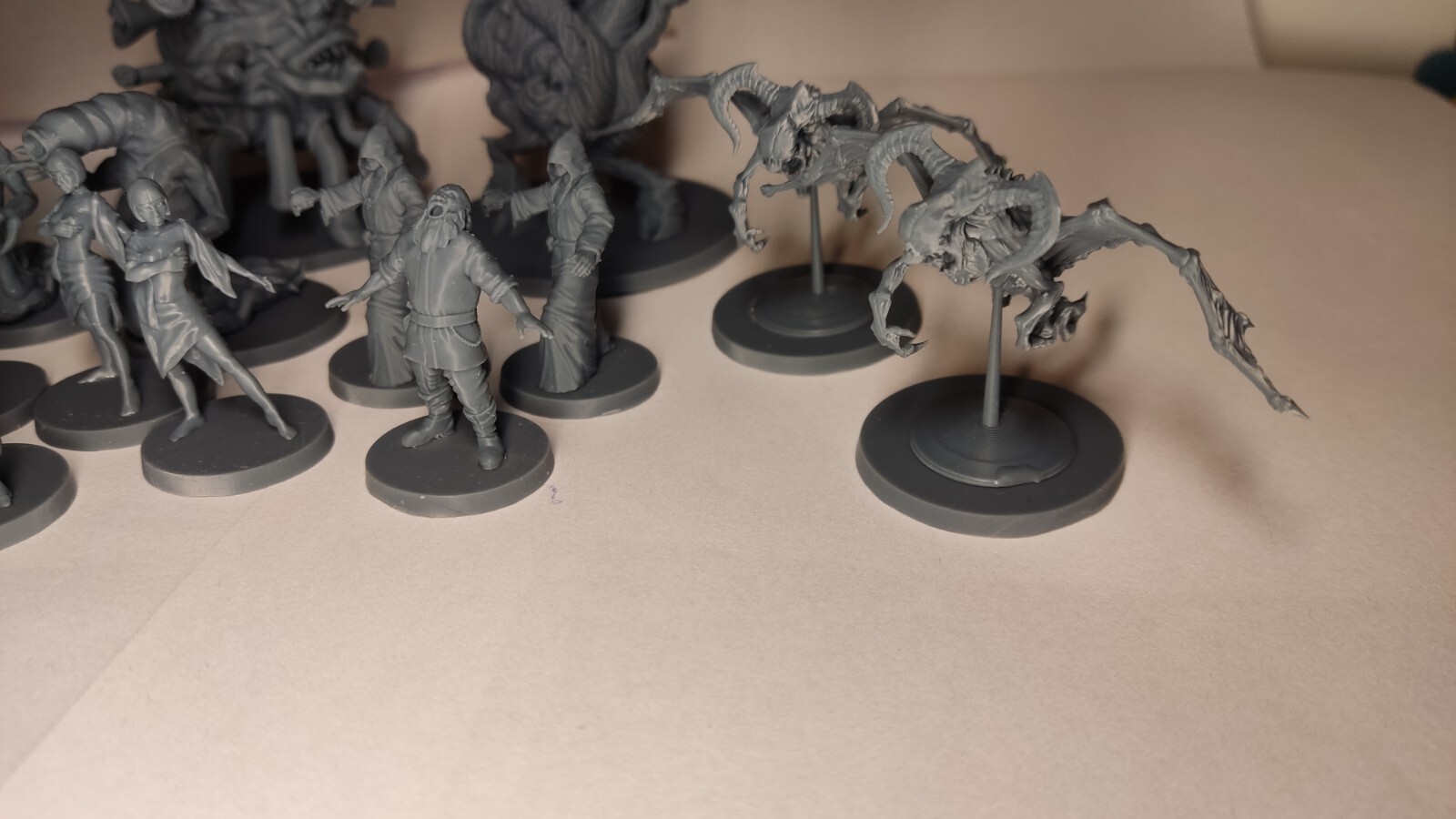 Monsters and Investigators for Mansions of madness 2nd edition. Conversion kit.